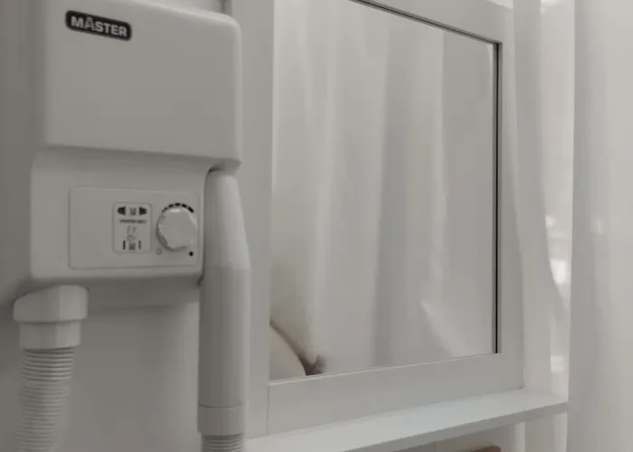 Floki In The Center Self Check In * سراييفو